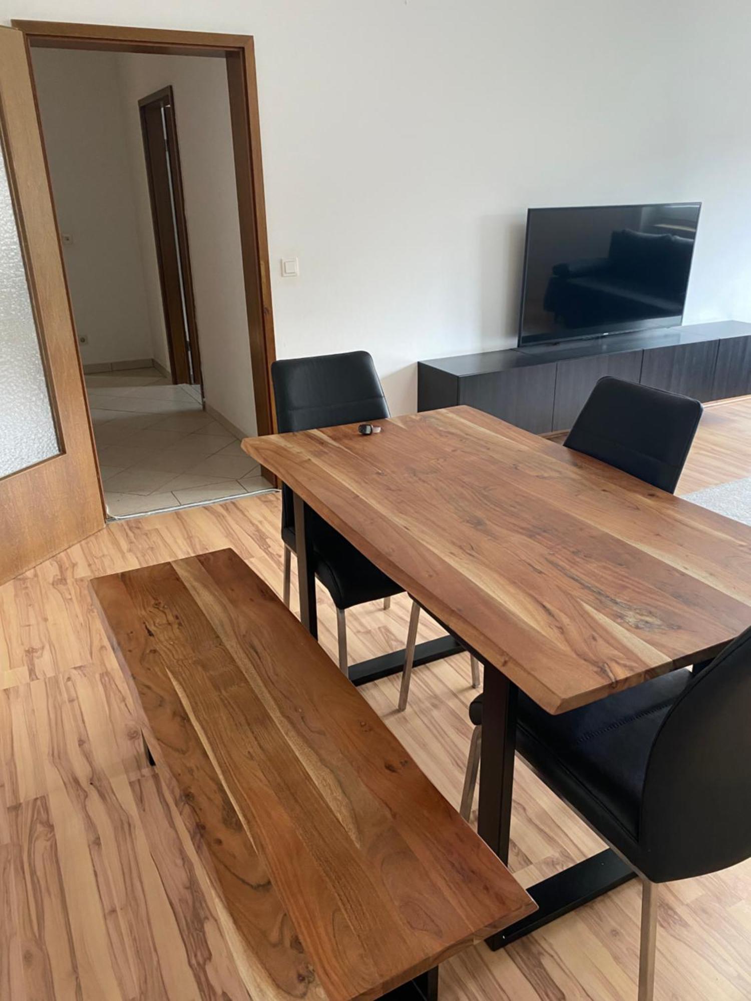 3 Zimmerwohnung Naehe Autobahn A8 Augsburg Exterior foto